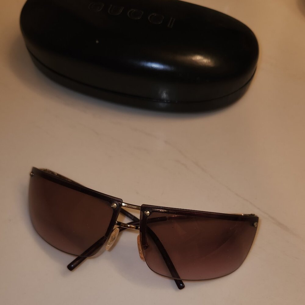 Vintage Gucci Sunglasses - Brown lenses with Metallic Gold Frame